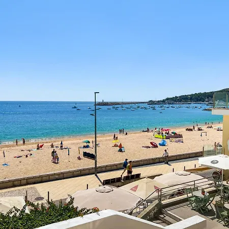 Sea View Apartment, Steps From The Beach, Sesimbra